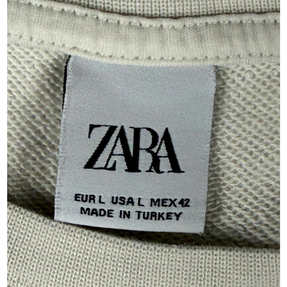 Zara Man graphic white sweatshirt Size L collaboration with artist Asione - Picture 2 of 7